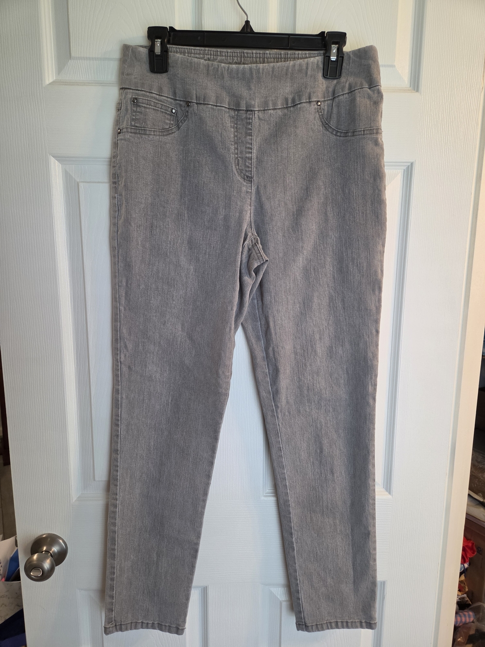 Ruby Rd. Light Grey Stretch Pants With Back Pockets